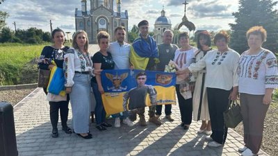 Журавненська громада зустріла з полону свого Героя