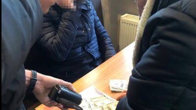 Луценко повідомив, хто пропонував хабар львівським поліцейським