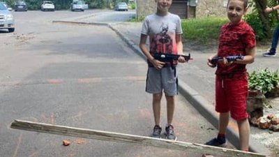 У Львові діти встановили блокпост (ФОТО ДНЯ)