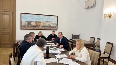 У Львові двірникам знову виплатять премії