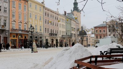 У Львові застерігають про ожеледицю й туман