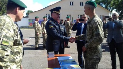 У Держприкордонслужбі майже 400 строковиків присягнули на вірність українському народові