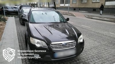 Знак «Стоянку заборонено»: проблемні ділянки Львова