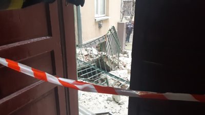 У Львові двоє осіб отримали травми внаслідок вибуху в житловому будинку (ФОТО)
