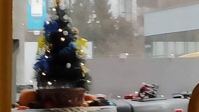 У Львові водій маршрутки пригощав дітей цукерками