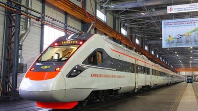 Швидкісний поїзд «Тарпан» здійснив експериментальну поїздку в сполученні Львів – Ужгород – Львів