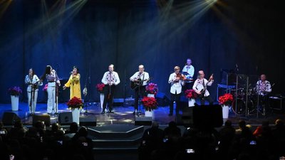 У Львові легендарна «Ватра 80-х» заспіває для матерів найкращі пісні Ігоря Білозіра