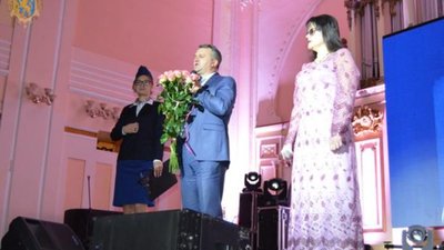 На Львівщині поетеса Оксана Винницька презентувала альбом «Крила»