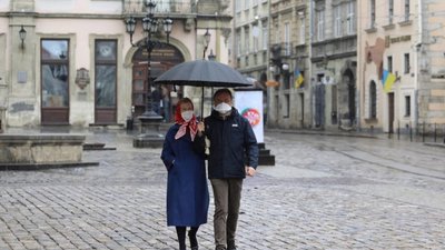 Садовий за квітень заробив майже 67 тисяч гривень