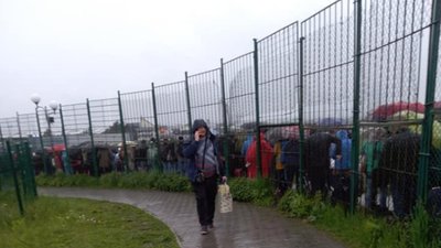 На Львівщині великі черги в автомобільних пунктах пропуску та піших переходах (ФОТО)