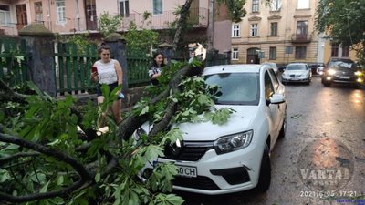 У Львові оголошено надзвичайну ситуацію місцевого значення (ВІДЕО)