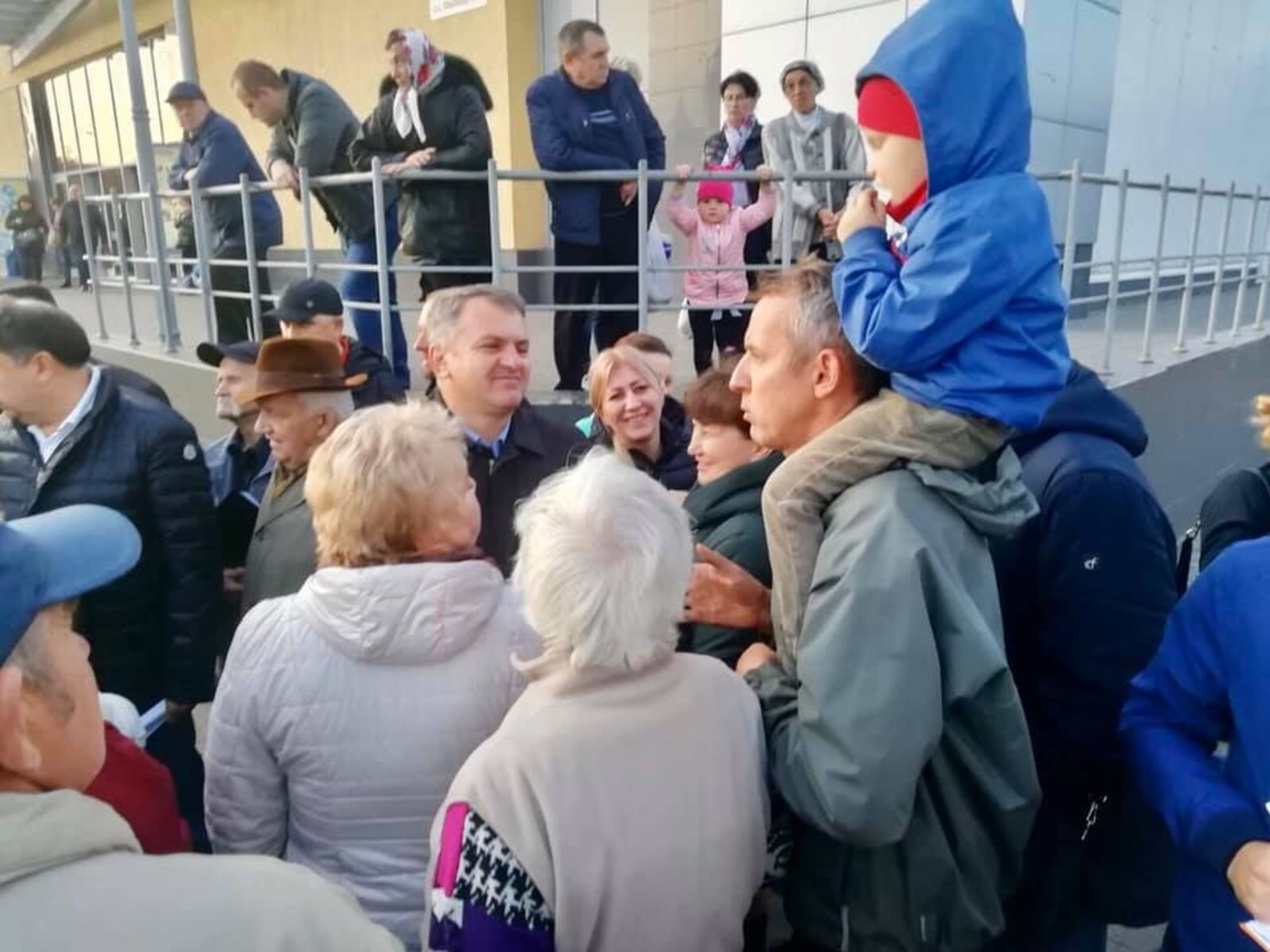 Біда, якщо при владі знизу догори популісти, а ціни ростуть не по-дитячому, - Синютка. Фото - ФБ Синютки