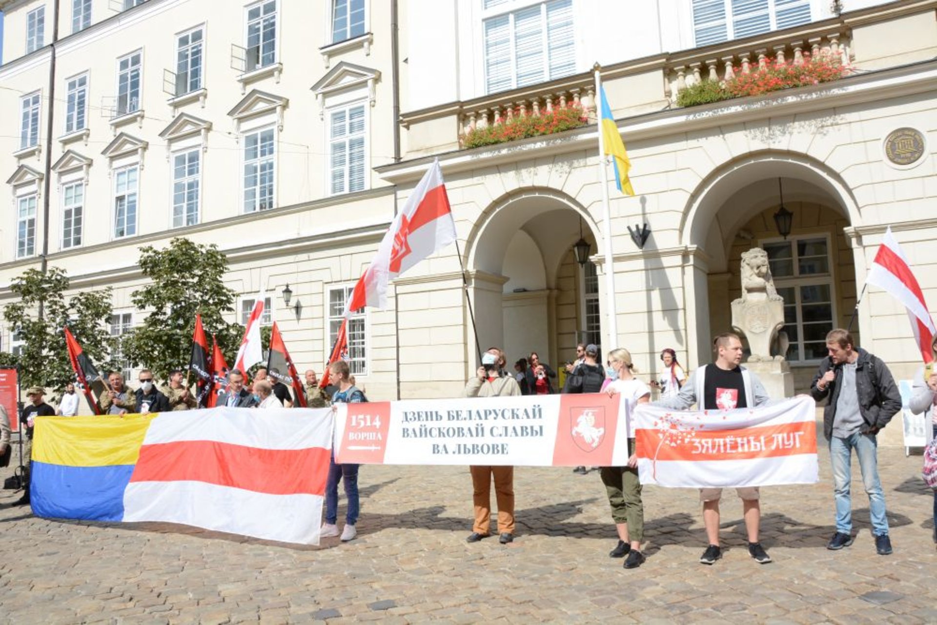 У Львові відкрили виставку «Рік спротиву: як по(в)стає Білорусь», фото ЛМР