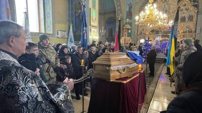У Доброгостові провели в останню путь воїна Олега Гуча