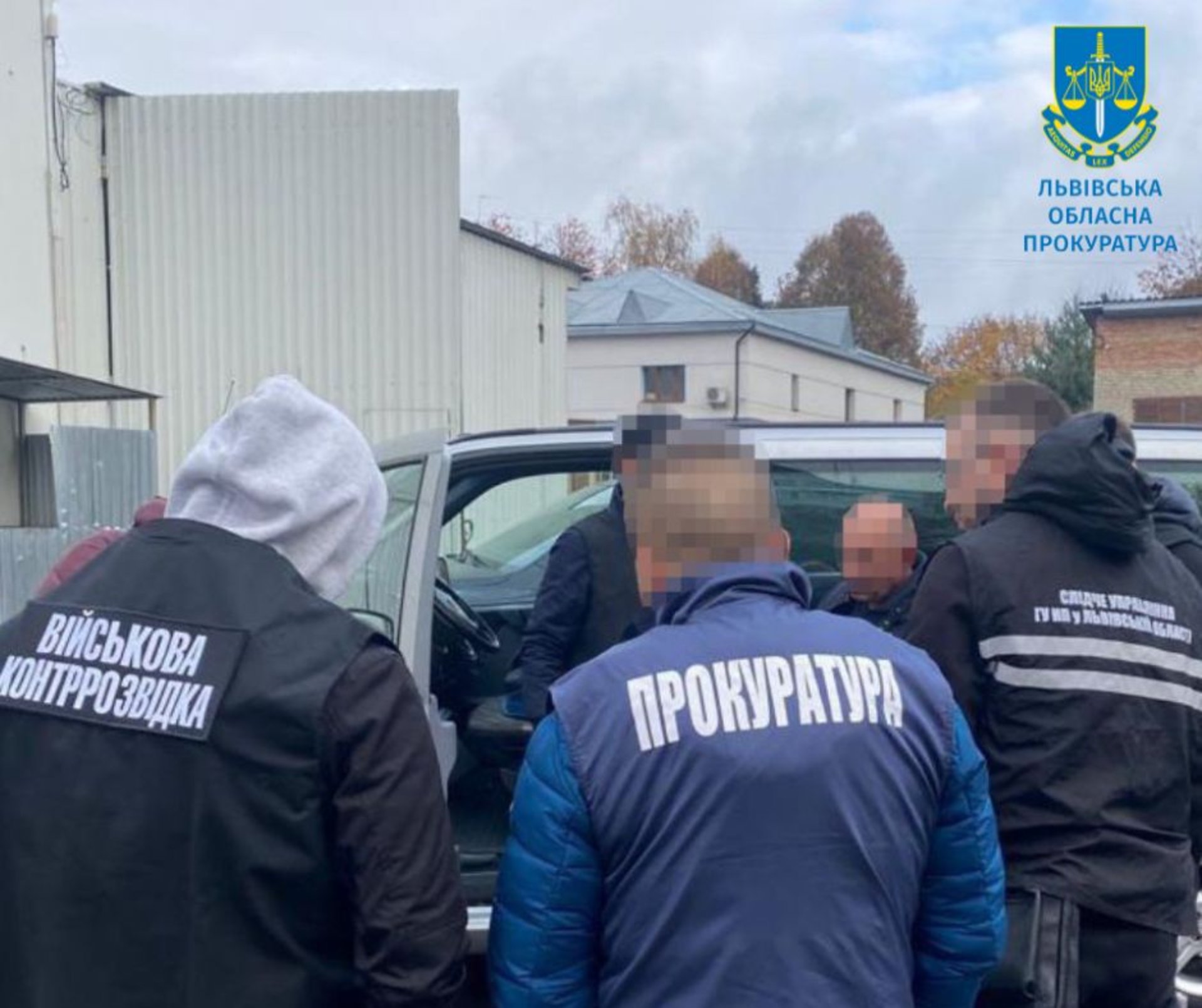 У Львові чоловіка за 10 тис дол США обіцяв переправити через держкордон військовозобов’язаного