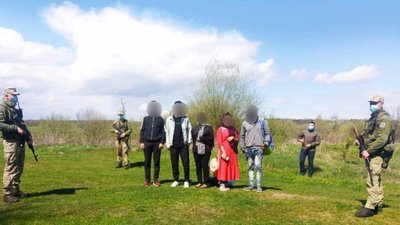 П’ятеро громадян Індії крадькома пробиралися до Польщі (ФОТО)