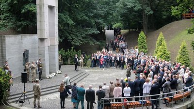 У Львові вшанували пам`ять розстріляних учених (ФОТО, ВІДЕО)