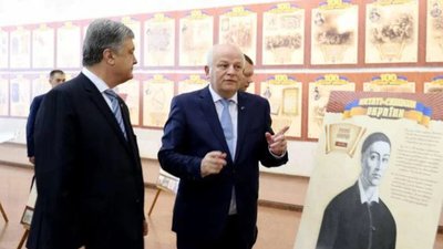 Порошенко показав підбірку фото Степана Кубіва
