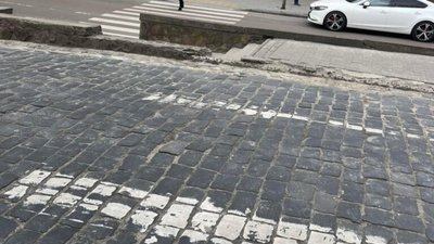 У Львові комунальників Садового просять облаштувати пішохідний перехід