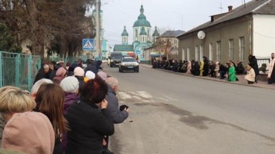 На Львівщині зустріли тіло захисника України (ФОТО)