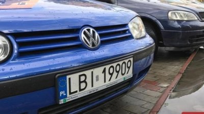 У пункті пропуску «Гребенне» скуповують  автомобілі «бляхарів»