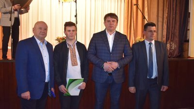 У Яворові нагородили кращих учнів та вчителів (ФОТО)