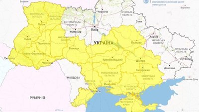 У низці областей України відключення світла через негоду