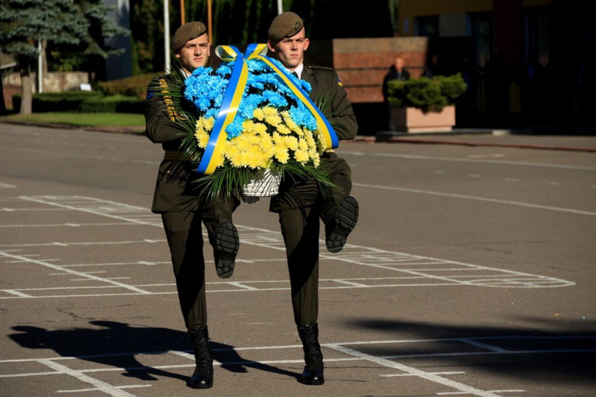 Встановлення пам’ятного каменя на місці майбутнього пам’ятника Петру Сагайдачному