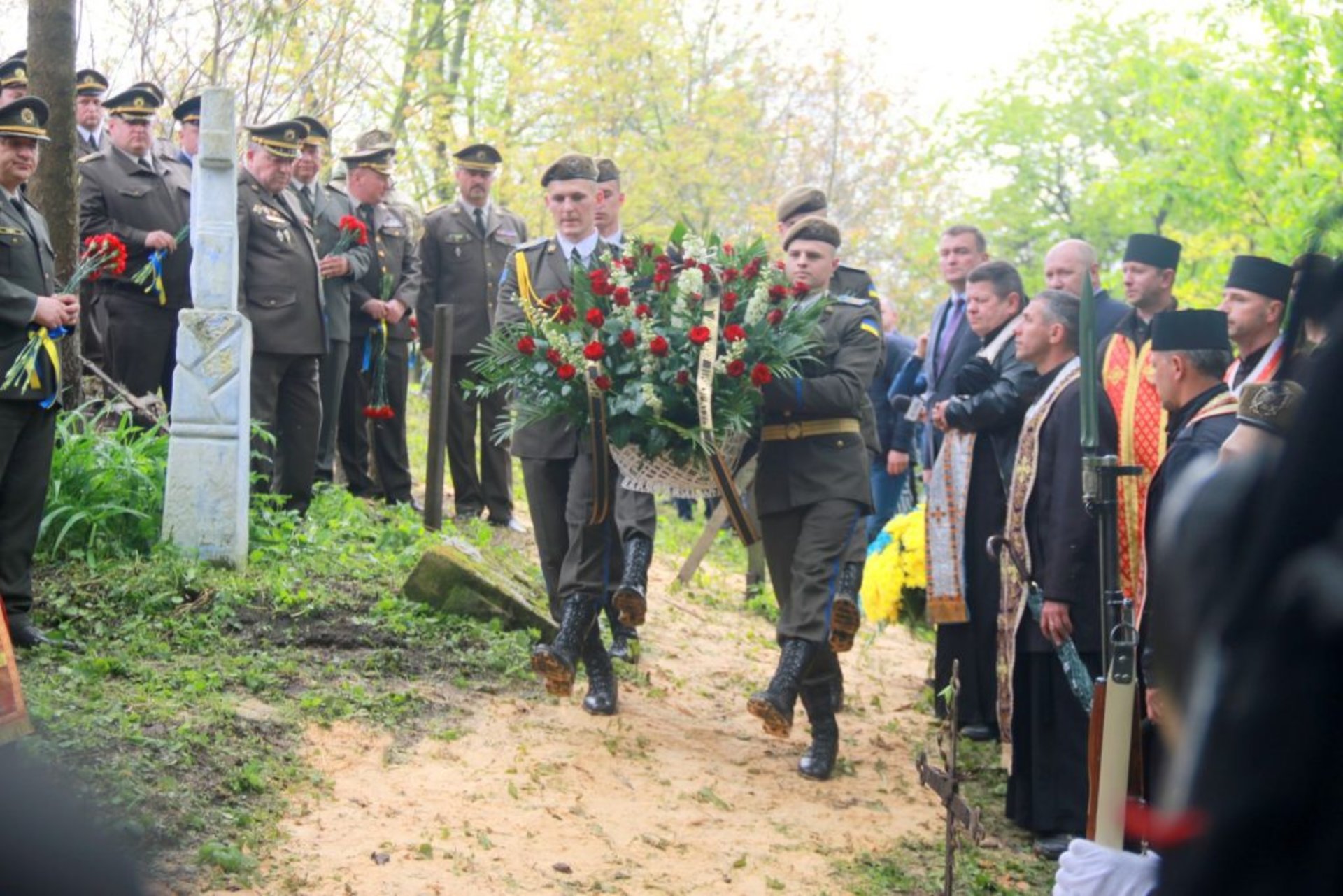 На Львівщині відкрили пам’яник Олександру Чеховичу за участі заступника генпрокурора Анатолія Матіоса , фото: 4studio