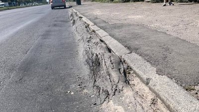У Львові залатають ями на магістральній дорозі (ФОТО)