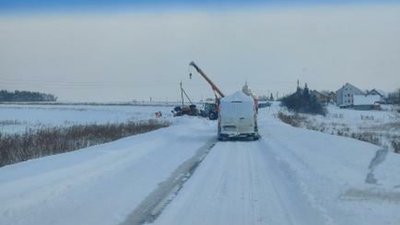 На Львівщині перекинувся в кювет грейдер (ФОТО, ВІДЕО)