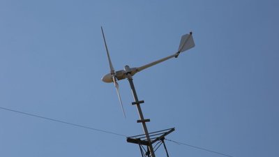 Україну накриє сильний вітер
