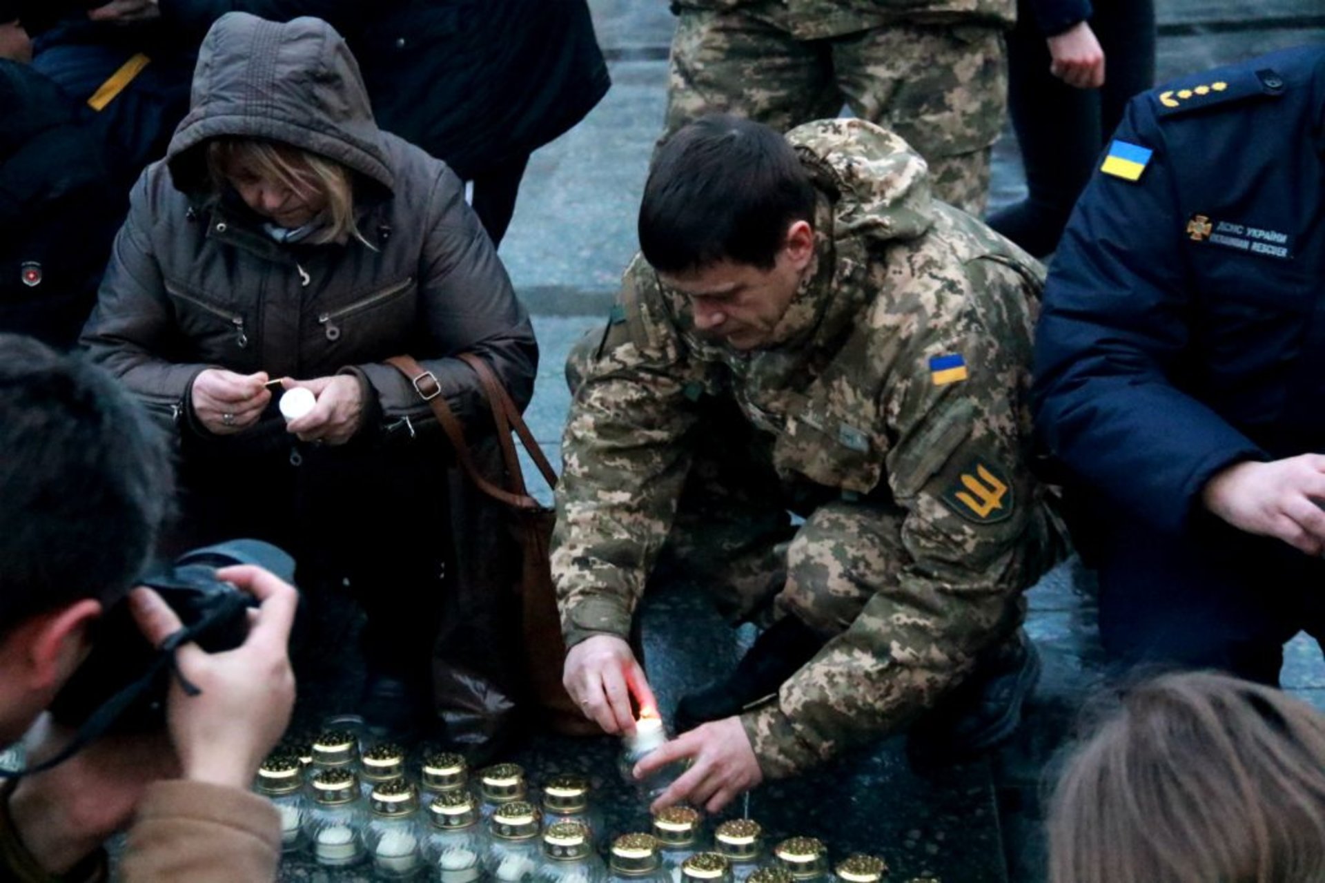 Заходи з вшанування пам’яті Героїв Небесної Сотні на площі біля пам’ятника Т. Шевченку , фото 4studio