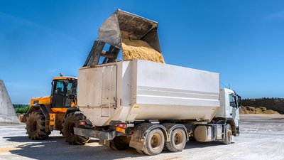 США допоможуть Україні збудувати тимчасові зерносховища у прикордонних регіонах