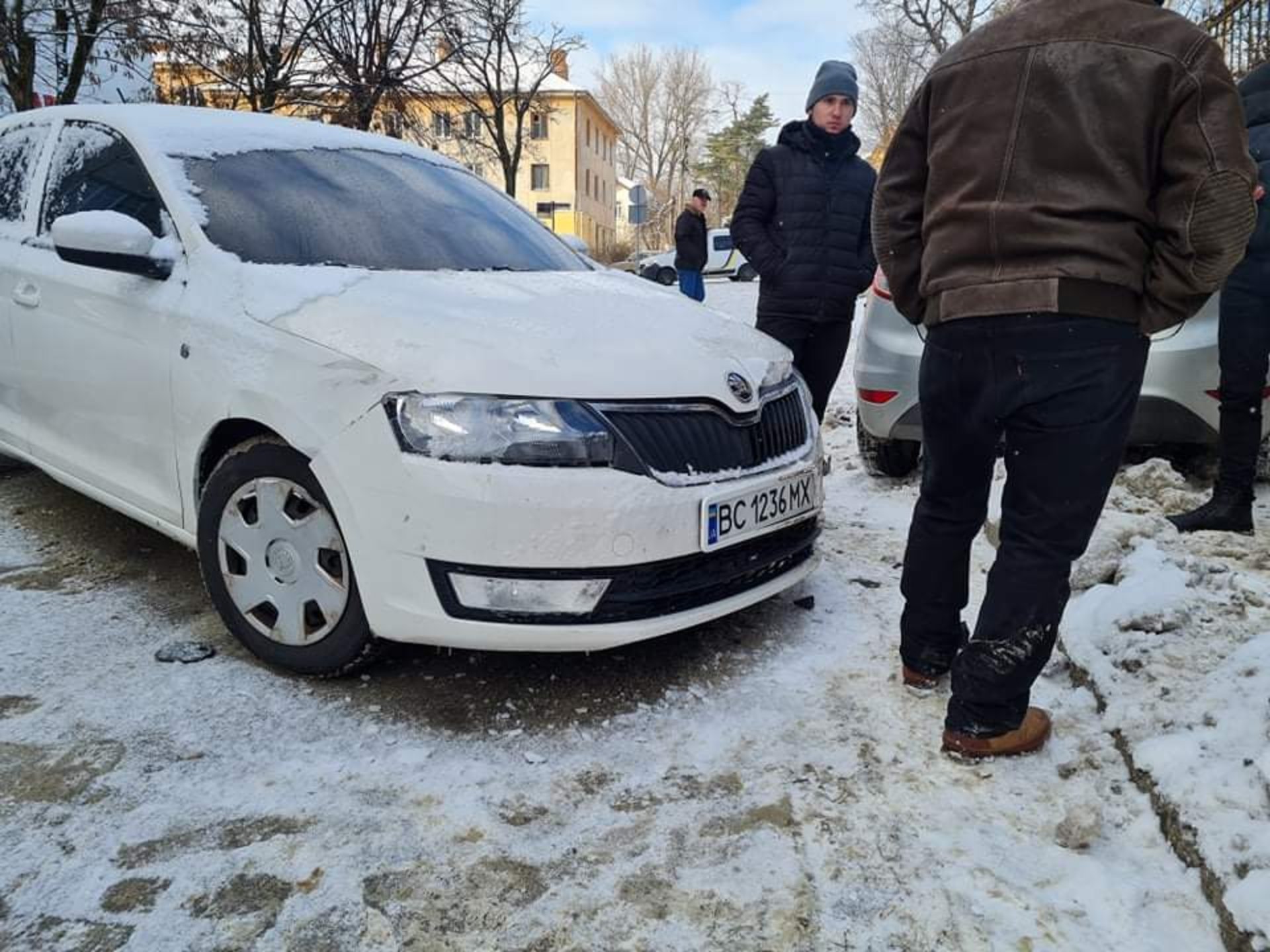 У Дрогобичі вулиці не прибирають снігу