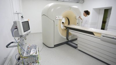 Прем’єр-міністр Польщі має намір придбати МРТ-апарат для львівської лікарні