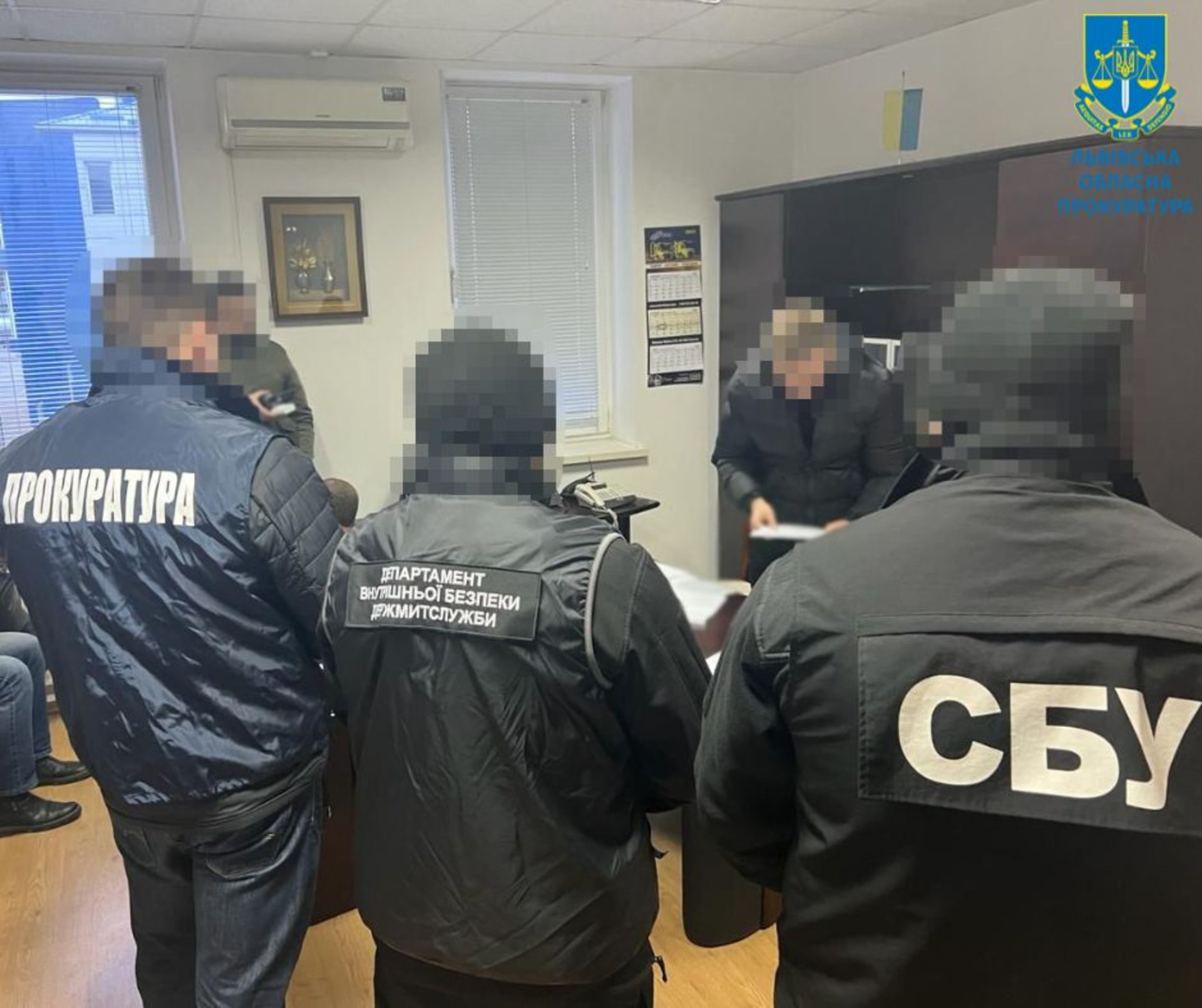 На хабарі затримано інспектора Львівської митниці