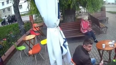 На Львівщині колона ледь не травмувала хлопчика