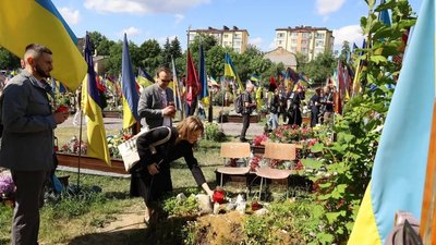 На Личаківському кладовищі вшанували пам’ять полеглих захисників