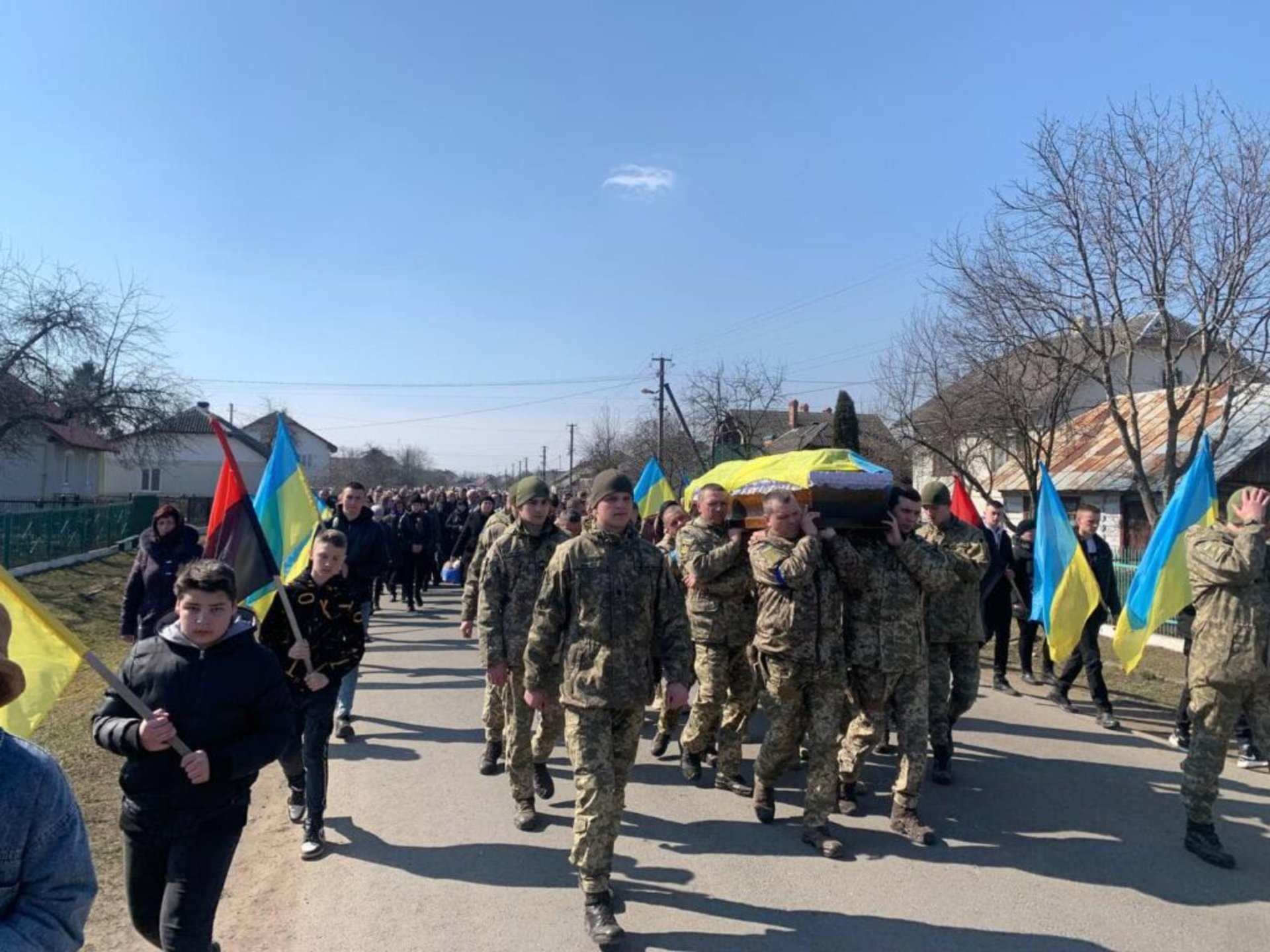На Львівщині провели в останню путь підполковника, який загинув на Яворівському полігоні, фото Стрийська міська рада