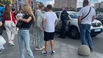 У Львові у неділю найшло повідомлення про замінування торгового центру (ВІДЕО)