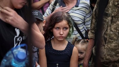 На Луганщині окупанти готують тисячі дітей до вивезення у Росію