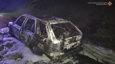 У Львові згорів автомобіль