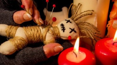 У Львові «цілительки»  видурили у жінки 76 тис грн за «зняття порчі»