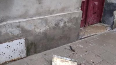 У міській раді Львова заявили, що не бачили аварійного стану балкона з якого впало півметра бетону