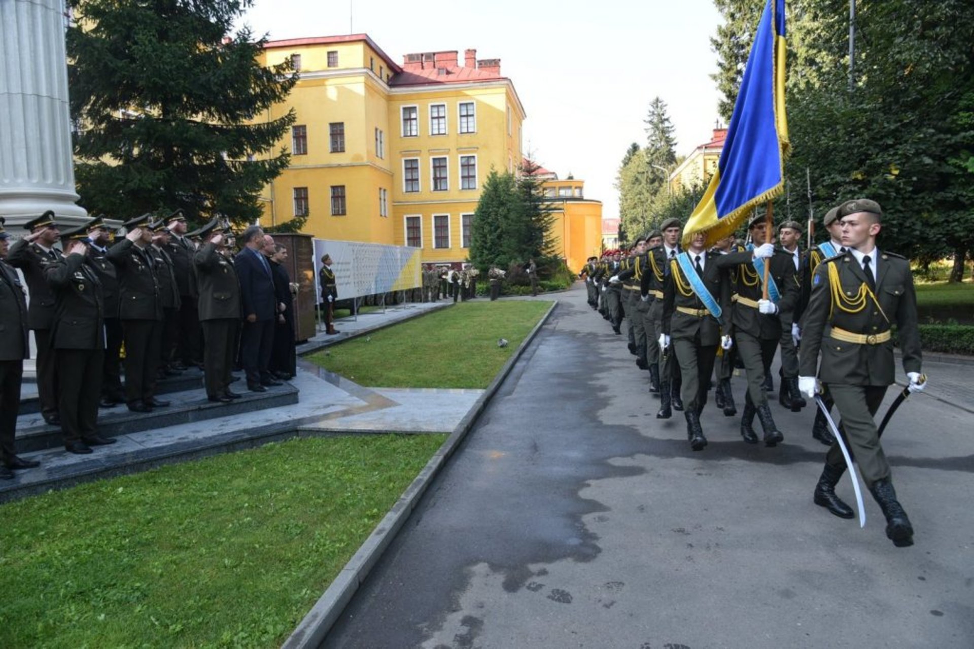 В Академії сухопутних військ організували день відкритих дверей