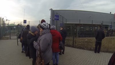 У пункті пропуску на Львівщині житель прикордоння побив і пограбував чоловіка