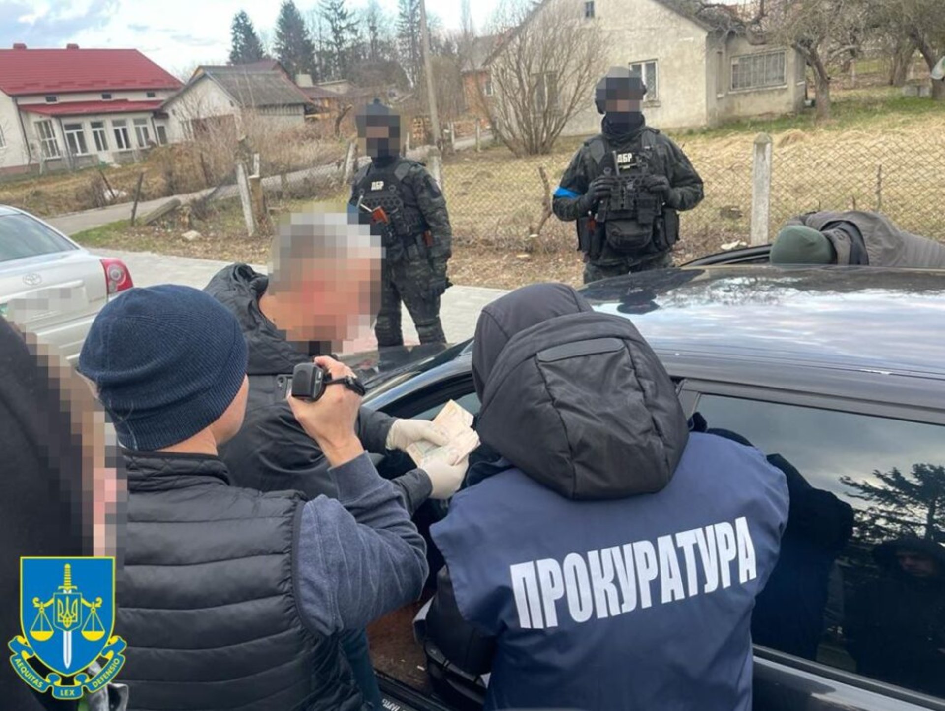 Продавав гуманітарні автобуси з Фінляндії: заступник міського голови однієї з міськрад Львівщини постане перед судом