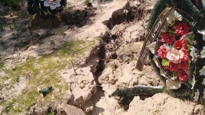 У Львові зливи розмили могили найбільшого кладовища міста  (ФОТО)