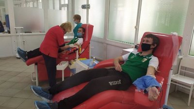 Футзалісти «Енергії» здали кров для хворих дітей